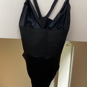 Paneled One Piece Sleeveless Bodysuit ⊛ BLACK ⊛ Like New